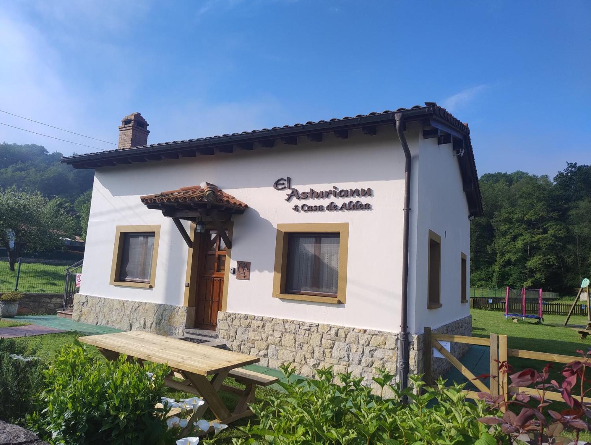 El Asturianu Villa Cangas de Onís Exterior photo